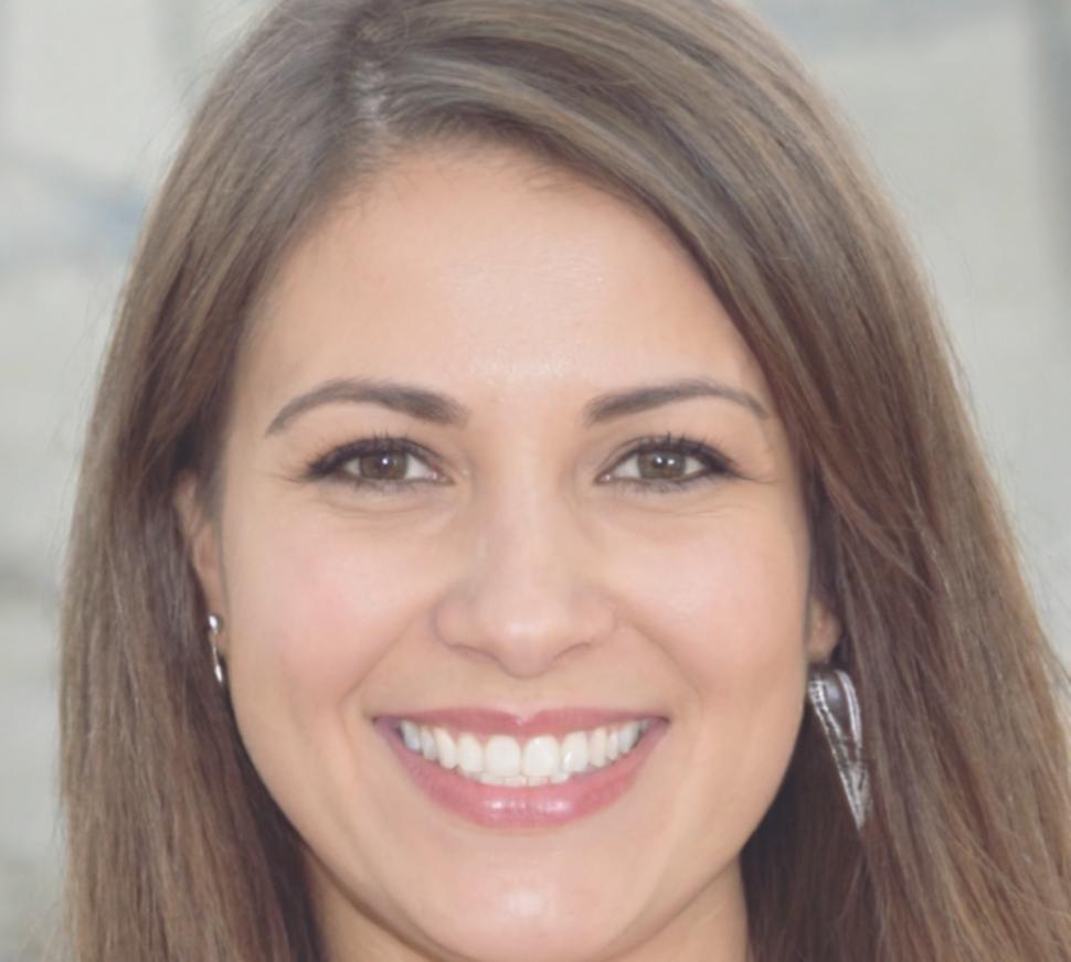 Esperanza Villareal, Directora de Estrategia Financiera